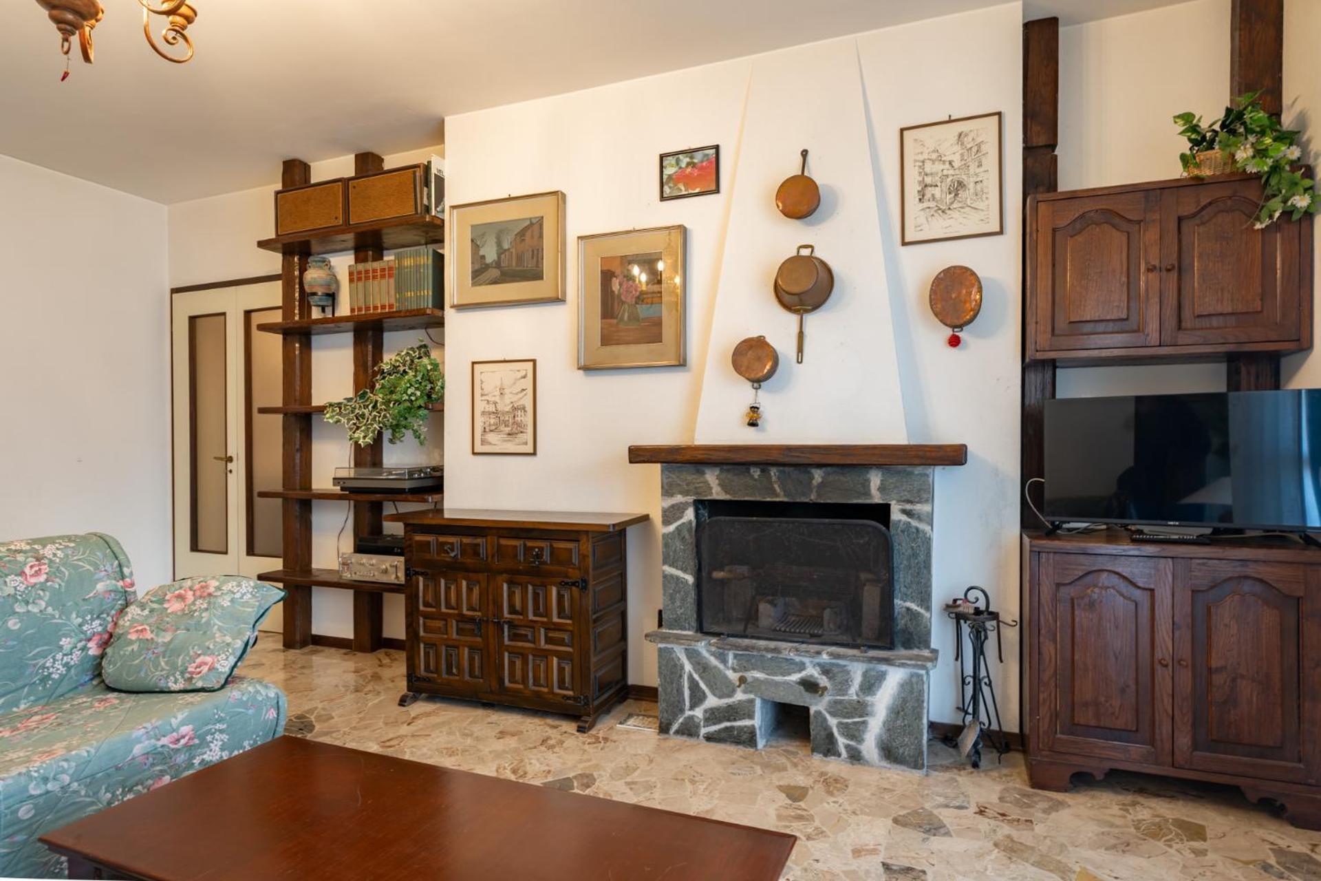 Barzio Renzo E Lucia Apartment ภายนอก รูปภาพ